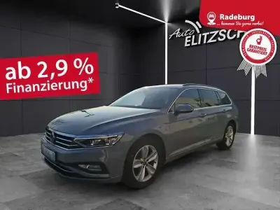 Gebraucht VW Passat Business 190 PS (139 kW) 2022 Mondsteingrau Kombi