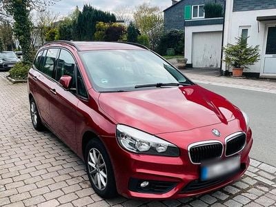 Gebraucht BMW 216 116 PS (85 kW) 2017 Rot Kombi