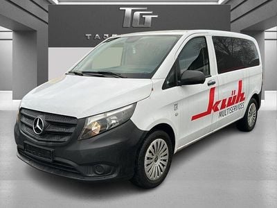 Weiß Gebraucht 2022 Mercedes Vito Van | 25.500 € (Guter Preis)