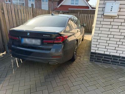 Gebraucht BMW 520 184 PS (135 kW) 2021 Grau Limousine