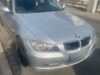 Gebraucht BMW 320 177 PS (130 kW) 2009 Silber Kombi