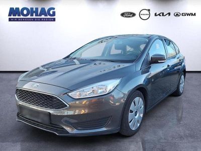 Gebraucht Ford Focus Trend 101 PS (74 kW) 2018 Grau Limousine