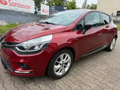 Gebraucht Renault Clio LIMITED 73 PS (53 kW) 2018 Rot intense Kleinwagen