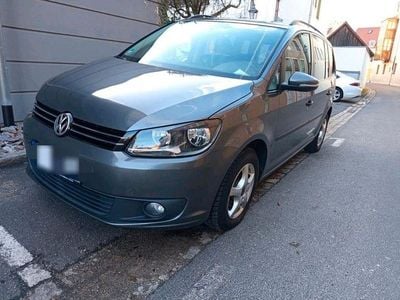 Usata VW Touran 105 CV (77 kW) 2012 Grigio Monovolume