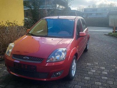 Gebraucht Ford Fiesta Style 101 PS (74 kW) 2007 Orange Kleinwagen
