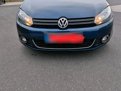 Gebraucht VW Golf VI 122 PS (89 kW) 2011 Blau Kleinwagen