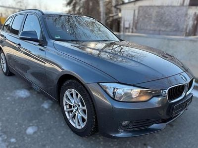 Grau Gebraucht 2013 BMW 318 Kombi | 4.800 € (Guter Preis)