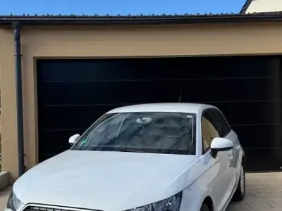 Gebraucht Audi A1 Sportback Ambition 86 PS (63 kW) 2012 Weiß Kleinwagen