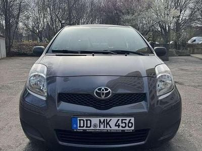 Gebraucht Toyota Yaris Executive 101 PS (74 kW) 2009 Kleinwagen
