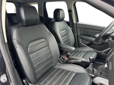 Gebraucht Dacia Duster Prestige 150 PS (110 kW) 2021 Grau metallic SUV
