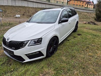 Gebraucht Skoda Octavia RS 245 PS (180 kW) 2018 Weiß Kombi