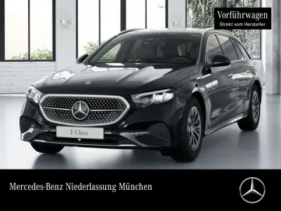 Gebraucht Mercedes E200 Avantgarde 163 PS (119 kW) 2026 Schwarz Limousine