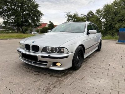 BMW 525