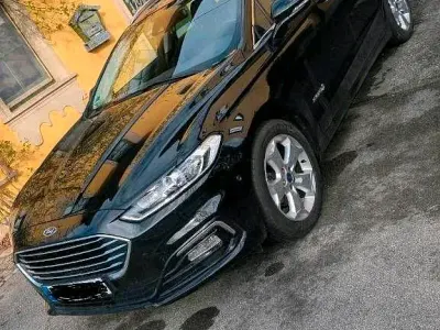 Gebraucht Ford Mondeo 187 PS (137 kW) 2018 Schwarz Kombi
