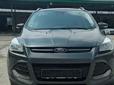 Gebraucht Ford Kuga Individual 163 PS (119 kW) 2014 Grau SUV