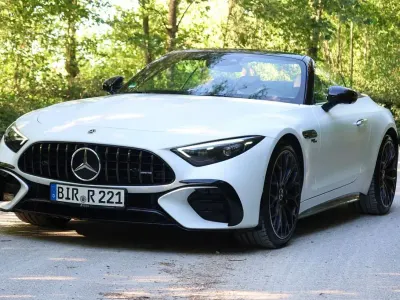 Gebraucht Mercedes SL43 AMG AMG 381 PS (280 kW) 2023 Weiß Cabrio