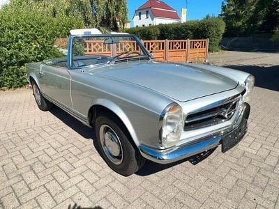Gebraucht Mercedes 230 150 PS (110 kW) 1965 Silber Cabrio