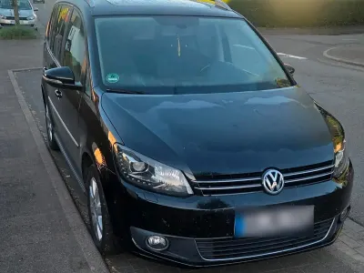 Gebraucht VW Touran 150 PS (110 kW) 2013 Schwarz Van / Kleinbus