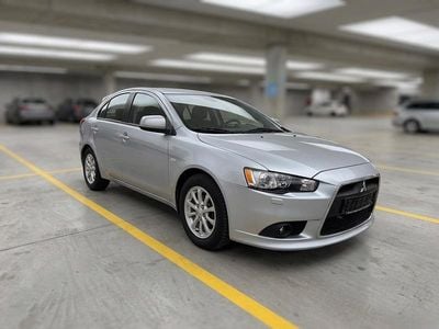 Gebraucht Mitsubishi Lancer Sportback 117 PS (86 kW) 2011 Silber Limousine