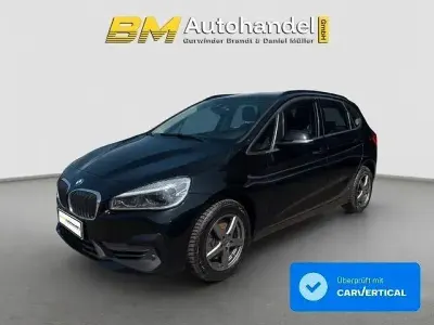 Gebraucht BMW 220 Active Tourer Advantage 192 PS (141 kW) 2018 Schwarz Van / Kleinbus