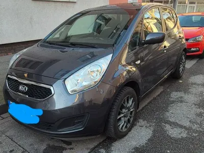 Gebraucht Kia Venga DREAM-TEAM Edition 125 PS (91 kW) 2014 Grau Kleinwagen