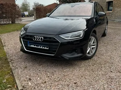 Gebraucht Audi A4 163 PS (119 kW) 2020 Schwarz Kombi