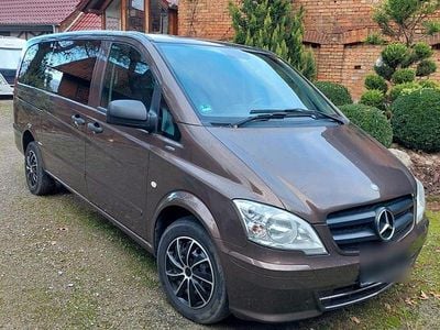 Braun Gebraucht 2011 Mercedes Vito Van | 10.000 € (Guter Preis)