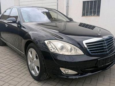 Second-hand Mercedes S500 388 CP (285 kW) 2005 Albastru Berlinǎ