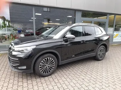 Gebraucht VW Tiguan Goal 131 PS (96 kW) 2025 Schwarz SUV