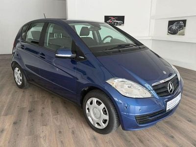 Gebraucht Mercedes A160 95 PS (69 kW) 2011 Blau Limousine