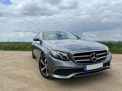 Mercedes E200