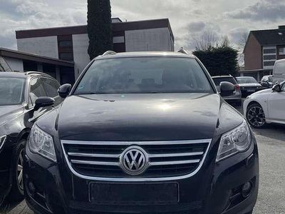 Gebraucht VW Tiguan Team 140 PS (102 kW) 2010 Schwarz SUV