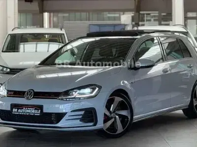 Gebraucht VW Golf VII GTI 245 PS (180 kW) 2018 White silver metallic Limousine
