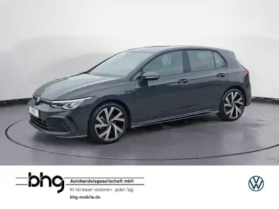 Gebraucht VW Golf VIII R-line 131 PS (96 kW) 2024 Grau Limousine