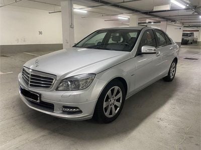 Usata Mercedes C180 156 CV (114 kW) 2010 Argento Berlina