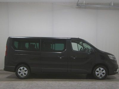 Gebraucht Renault Trafic Life 150 PS (110 kW) 2023 Mitternachtsschwarz Van / Kleinbus