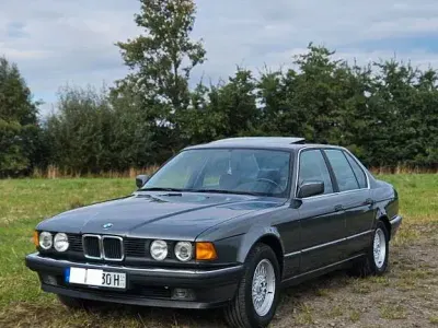 Occasion BMW 730 188 ch (138 kW) 1989 Gris Berline