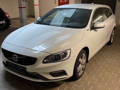 gebraucht Volvo V60 D6 TWIN ENGINE Plug-in-Hybrid R Design R...