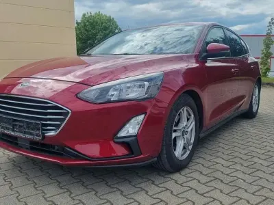 Gebraucht Ford Focus Cool & Connect 150 PS (110 kW) 2020 Rot Limousine