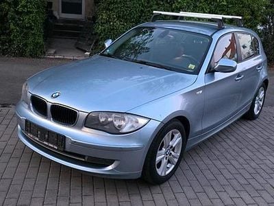 Second-hand BMW 116 Advantage 122 CP (89 kW) 2011 Albastru Hatchback