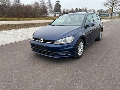 Gebraucht VW Golf VII Trendline 116 PS (85 kW) 2020 Blau Kombi