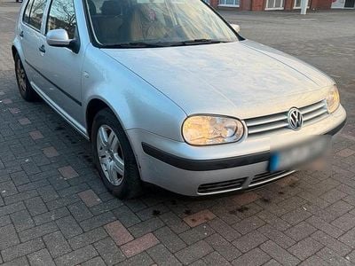 Gebraucht VW Golf IV 75 PS (55 kW) 2001 Silber Kleinwagen