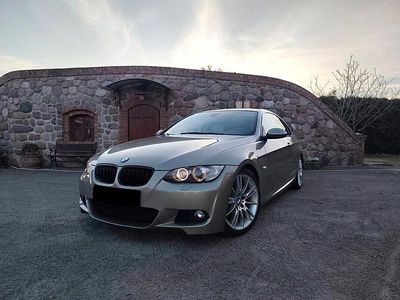 Gebraucht BMW 325 Sport Line 218 PS (160 kW) 2007 Beige Coupé