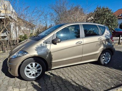 Usata Mercedes A170 Elegance 116 CV (85 kW) 2004 Oro Monovolume