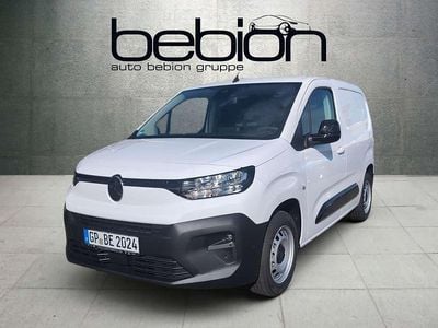 Gebraucht Citroën Berlingo 101 PS (74 kW) 2024 Lackierung weiss icy/deckende Van / Kleinbus