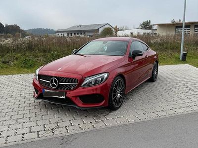Gebraucht Mercedes C180 AMG line 156 PS (114 kW) 2016 Rot Coupé