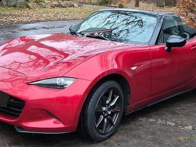 Rot Gebraucht 2015 Mazda MX5 Sports-Line Cabrio | 15.500 € (Etwas zu teuer)