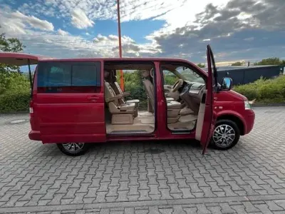Gebraucht VW Multivan Business 241 PS (177 kW) 2005 Rot Van / Kleinbus