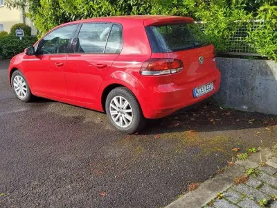 Gebraucht VW Golf VII Move 105 PS (77 kW) 2012 Rot Kleinwagen