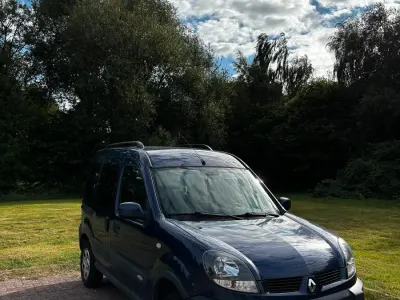 Gebraucht Renault Kangoo 84 PS (61 kW) 2005 Blau Van / Kleinbus
